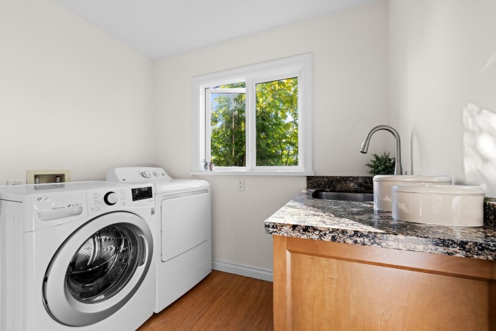 Photo 25 at 3845 Southridge Avenue, Bayridge, West Vancouver