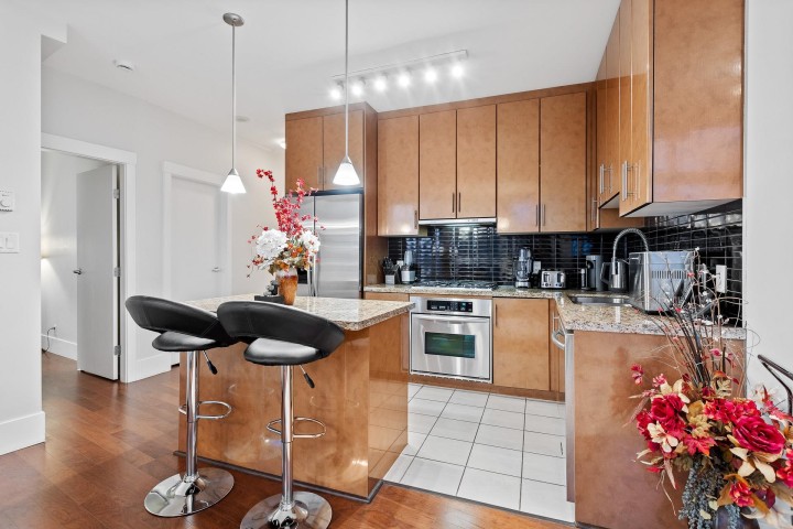 Photo 13 at 3303 - 1189 Melville Street, Coal Harbour, Vancouver West
