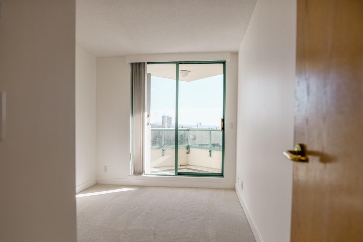Photo 18 at 15B - 338 Taylor Way, Park Royal, West Vancouver