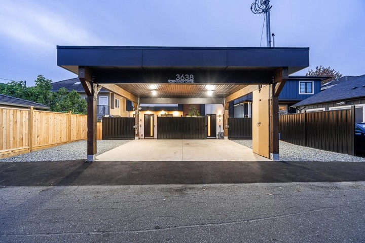 Photo 34 at 2 - 3638 Normandy Drive, Renfrew Heights, Vancouver East