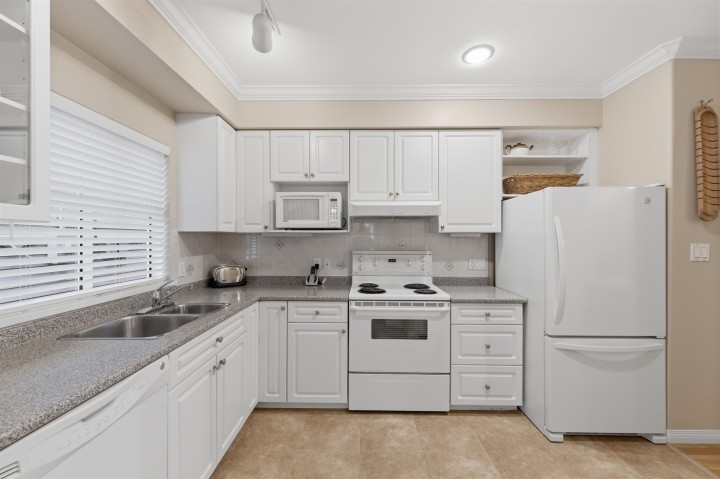 Photo 19 at 3428 W 7th Avenue, Kitsilano, Vancouver West