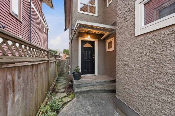 Photo 4 at 3428 W 7th Avenue, Kitsilano, Vancouver West