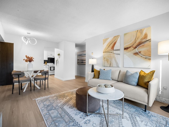 Photo 1 at 313 - 975 E Broadway, Mount Pleasant VE, Vancouver East