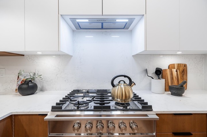 Photo 9 at 3 - 3638 Normandy Drive, Renfrew Heights, Vancouver East