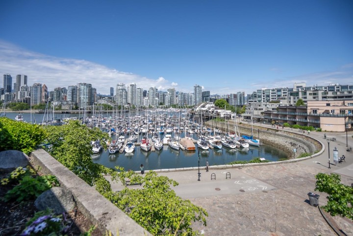 Photo 5 at 313 - 674 Leg In Boot Square, False Creek, Vancouver West
