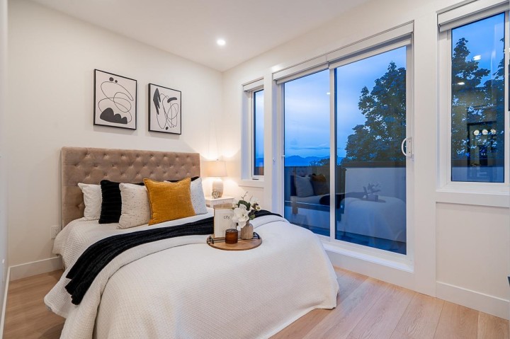 Photo 22 at 4 - 3638 Normandy Drive, Renfrew Heights, Vancouver East