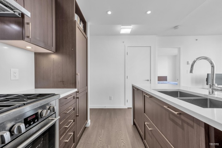 Photo 13 at 805 - 5470 Ormidale Street, Collingwood VE, Vancouver East