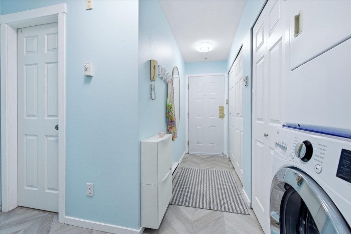 Photo 17 at 102 - 788 E 8th Avenue, Mount Pleasant VE, Vancouver East