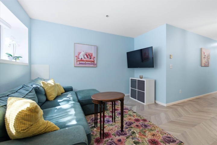 Photo 10 at 102 - 788 E 8th Avenue, Mount Pleasant VE, Vancouver East