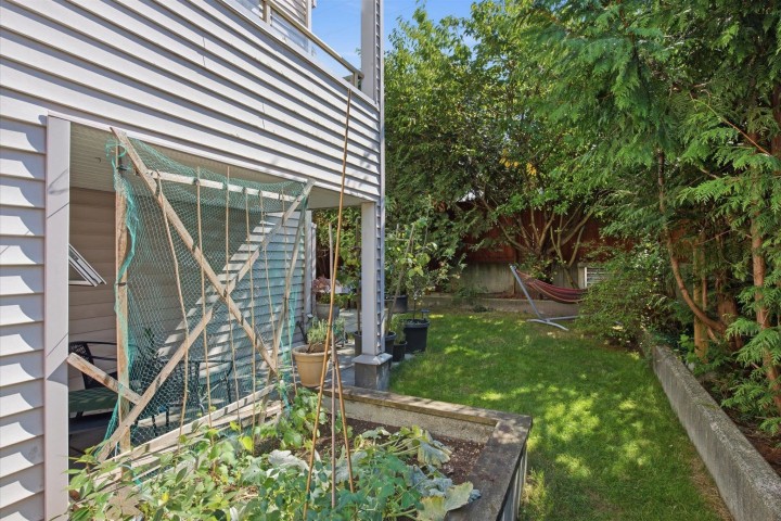 Photo 25 at 102 - 788 E 8th Avenue, Mount Pleasant VE, Vancouver East