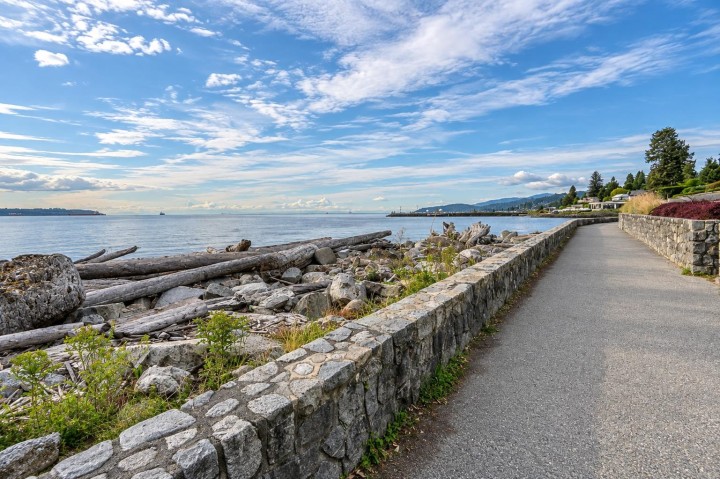 Photo 26 at 807 - 150 24th Street, Dundarave, West Vancouver