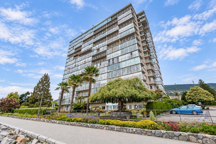 Photo 32 at 807 - 150 24th Street, Dundarave, West Vancouver