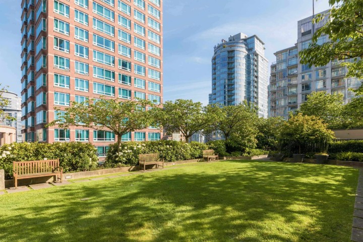 Photo 24 at 2106 - 788 Richards Street, Downtown VW, Vancouver West