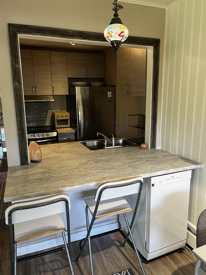 Photo 5 at 102 - 2234 Prince Albert Street, Mount Pleasant VE, Vancouver East
