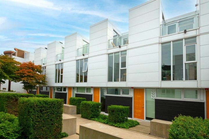 Photo 2 at 2220 Willow Street, Fairview VW, Vancouver West