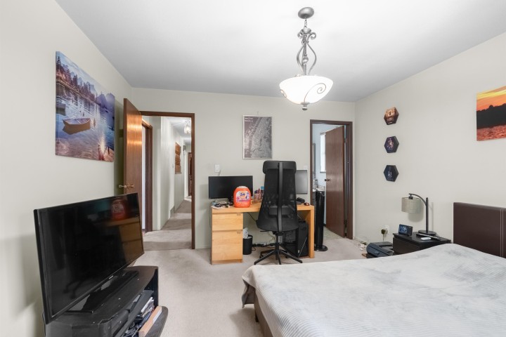 Photo 23 at 2474 E 24th Avenue, Renfrew Heights, Vancouver East