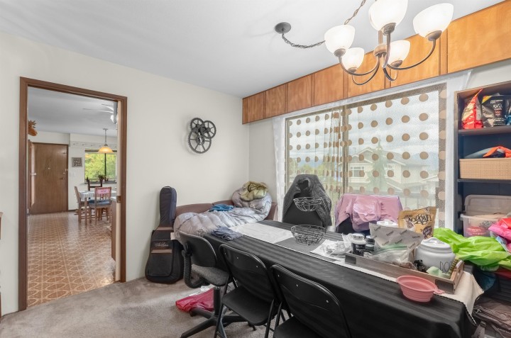 Photo 9 at 2474 E 24th Avenue, Renfrew Heights, Vancouver East
