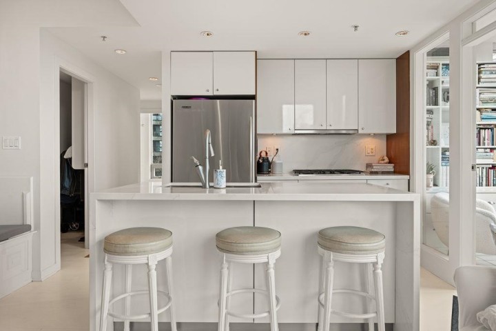 Photo 13 at 601 - 1005 Beach Avenue, West End VW, Vancouver West