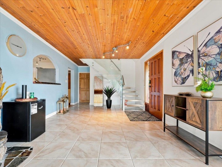Photo 12 at 325 Bayview Place, Lions Bay, West Vancouver
