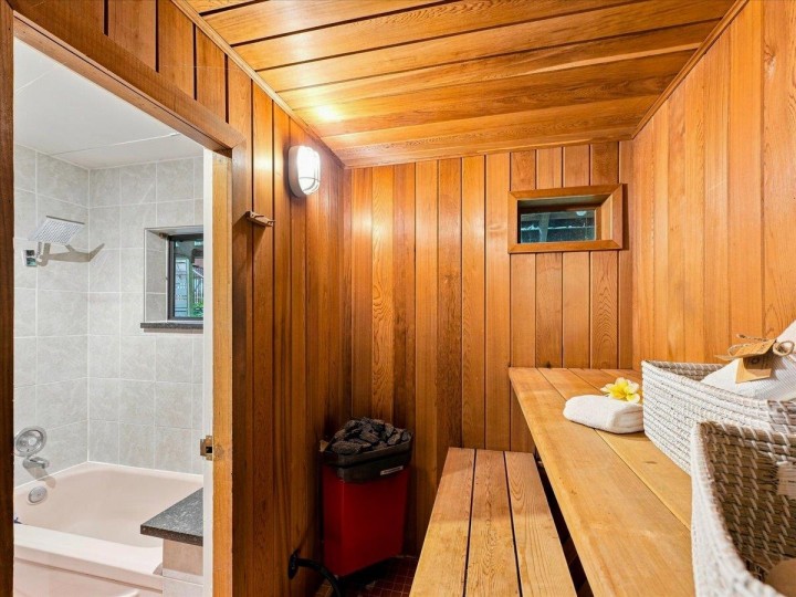 Photo 11 at 325 Bayview Place, Lions Bay, West Vancouver