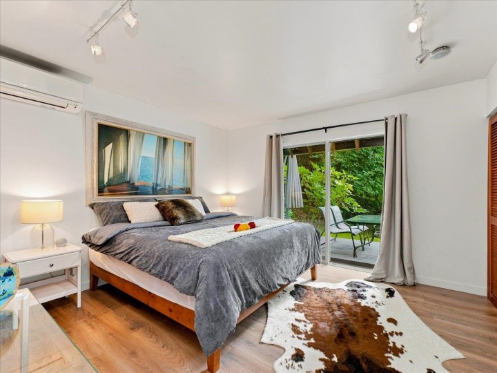 Photo 8 at 325 Bayview Place, Lions Bay, West Vancouver