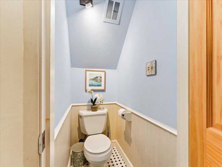 Photo 21 at 325 Bayview Place, Lions Bay, West Vancouver