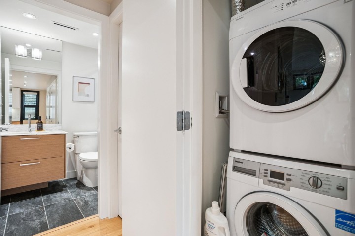 Photo 21 at 201 - 3669 W 11th Avenue, Kitsilano, Vancouver West