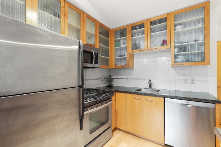 Photo 5 at 504 - 969 Richards Street, Downtown VW, Vancouver West