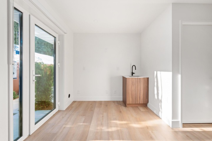 Photo 34 at SL 1 - 2333 E 54th Avenue, Killarney VE, Vancouver East