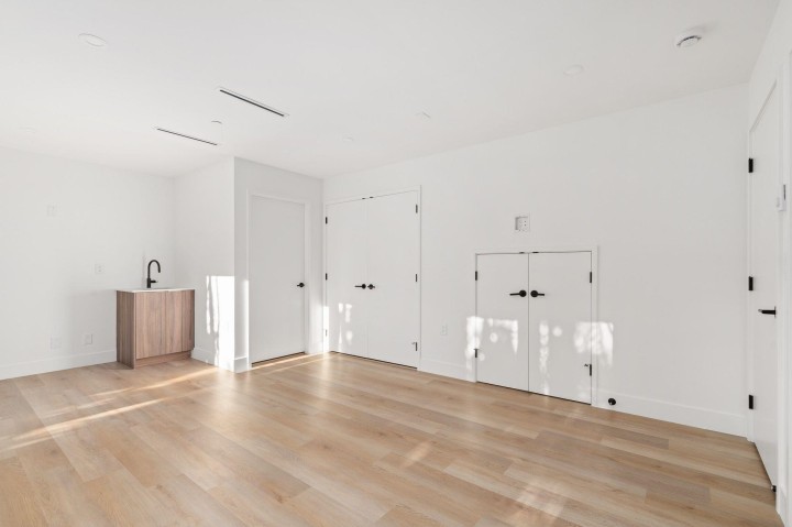 Photo 33 at SL 1 - 2333 E 54th Avenue, Killarney VE, Vancouver East