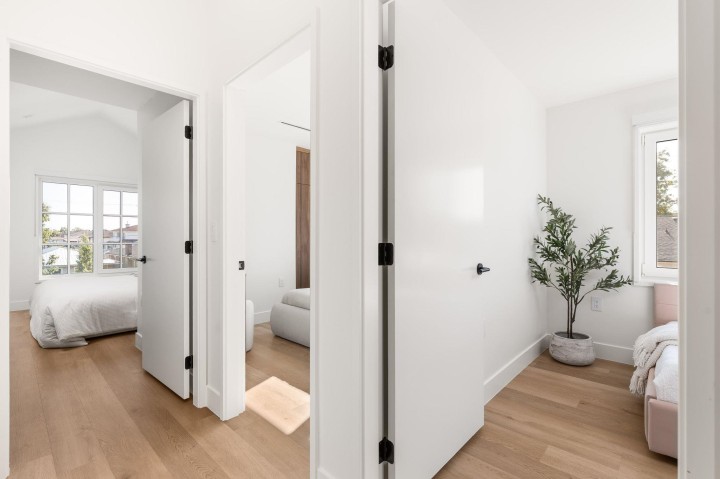 Photo 18 at SL 1 - 2333 E 54th Avenue, Killarney VE, Vancouver East