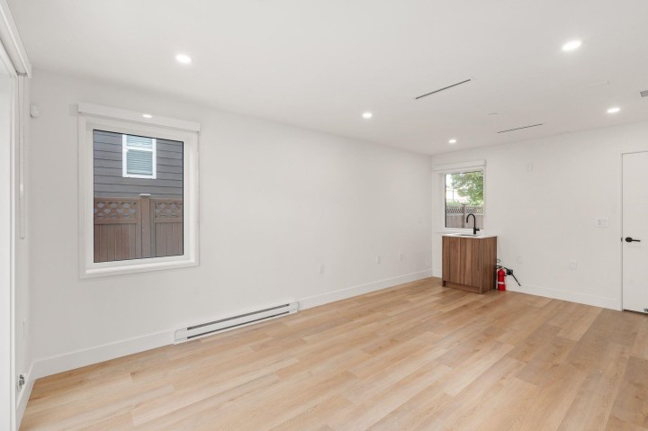 Photo 26 at SL 2 - 2333 E 54th Avenue, Killarney VE, Vancouver East
