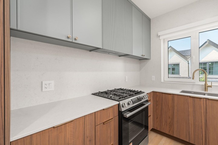 Photo 6 at SL 3 - 2333 E 54th Avenue, Killarney VE, Vancouver East