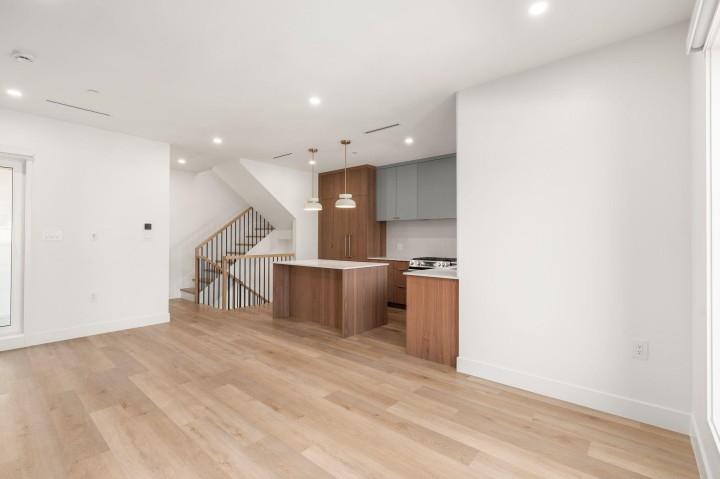 Photo 13 at SL 3 - 2333 E 54th Avenue, Killarney VE, Vancouver East