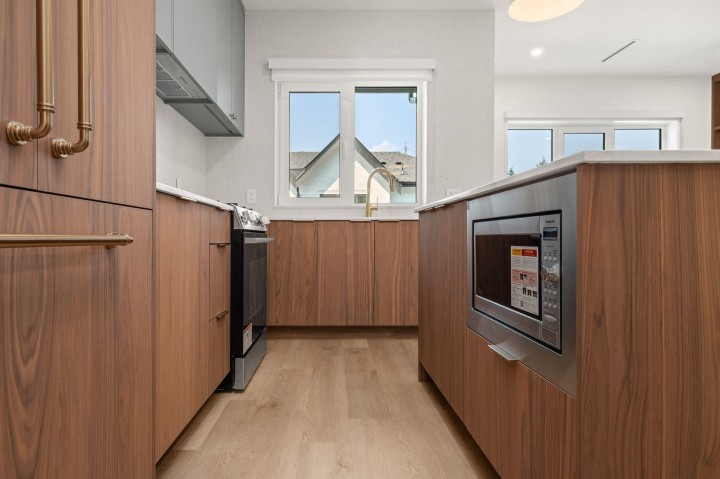 Photo 5 at SL 3 - 2333 E 54th Avenue, Killarney VE, Vancouver East