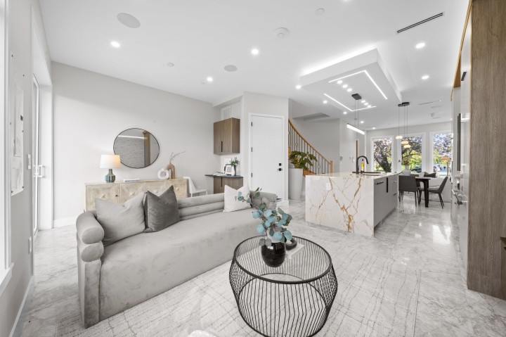 Photo 16 at 2455 W 10th Avenue, Kitsilano, Vancouver West
