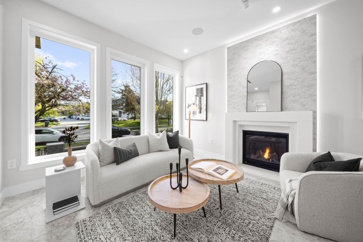 Photo 8 at 2455 W 10th Avenue, Kitsilano, Vancouver West