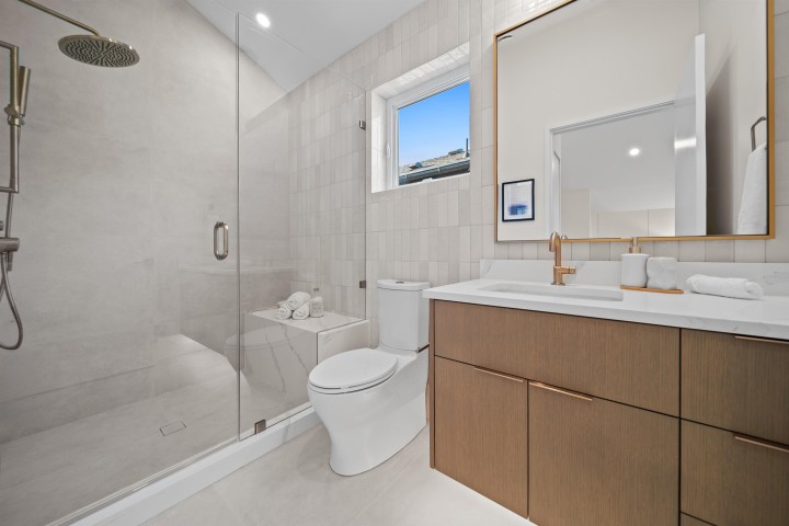 Photo 14 at 5405 Wales Street, Collingwood VE, Vancouver East