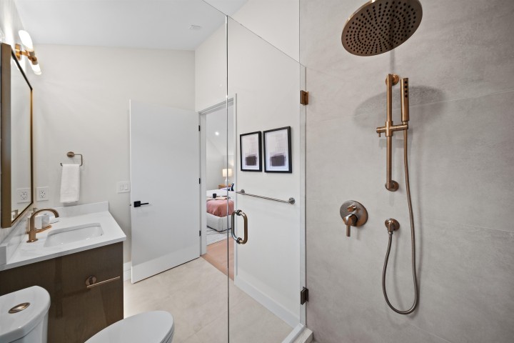 Photo 15 at 5405 Wales Street, Collingwood VE, Vancouver East