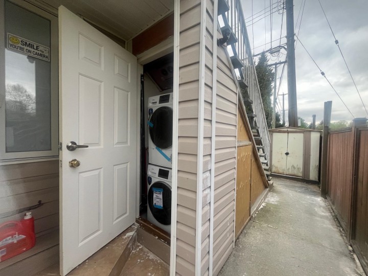 Photo 13 at 1031 Boundary Road, Renfrew VE, Vancouver East