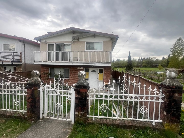 Photo 1 at 1031 Boundary Road, Renfrew VE, Vancouver East