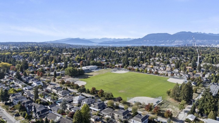 Photo 37 at 225 - 1010 W 47th Avenue, South Granville, Vancouver West