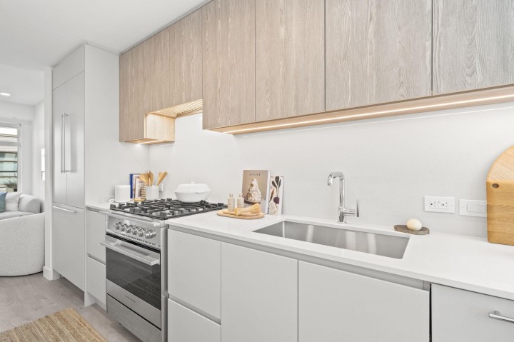 Photo 11 at 225 - 1010 W 47th Avenue, South Granville, Vancouver West