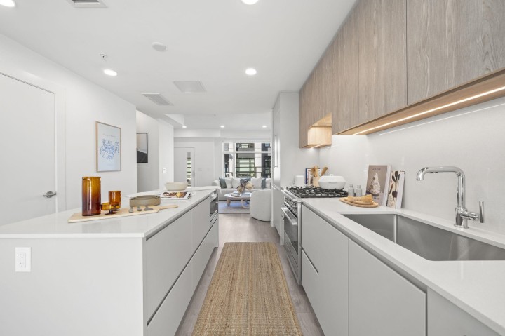 Photo 8 at 225 - 1010 W 47th Avenue, South Granville, Vancouver West
