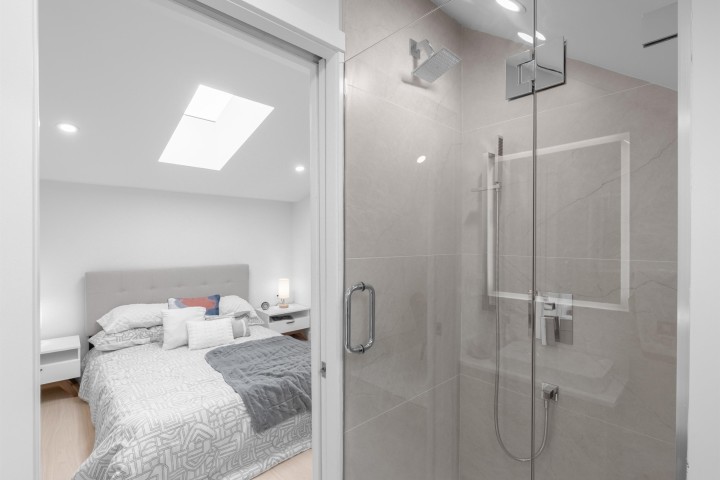 Photo 13 at A - 3672 W 1st Avenue, Kitsilano, Vancouver West