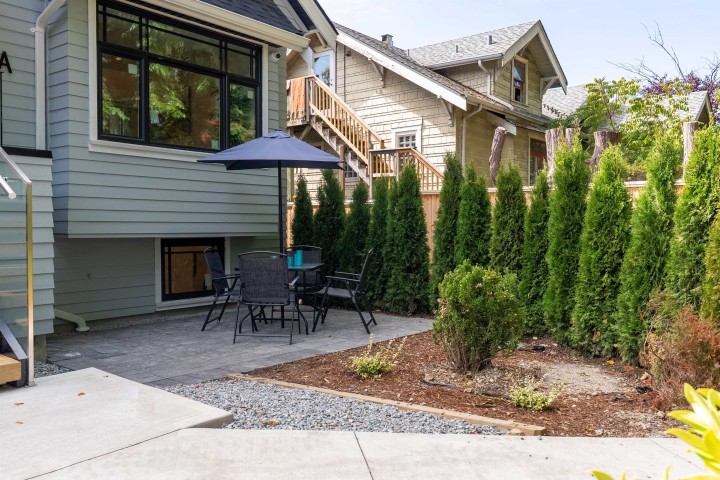 Photo 5 at A - 3672 W 1st Avenue, Kitsilano, Vancouver West