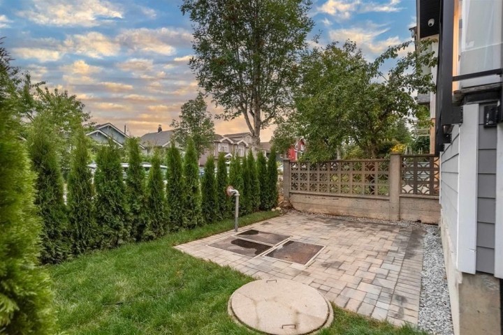 Photo 7 at 2881 E Georgia Street, Renfrew VE, Vancouver East
