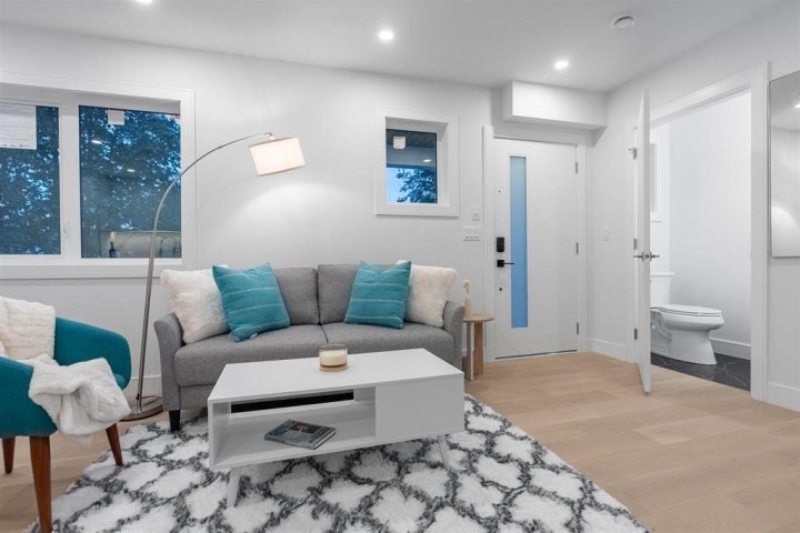 Photo 5 at 2881 E Georgia Street, Renfrew VE, Vancouver East
