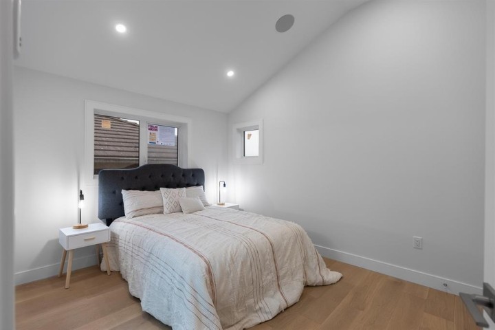 Photo 14 at 2881 E Georgia Street, Renfrew VE, Vancouver East