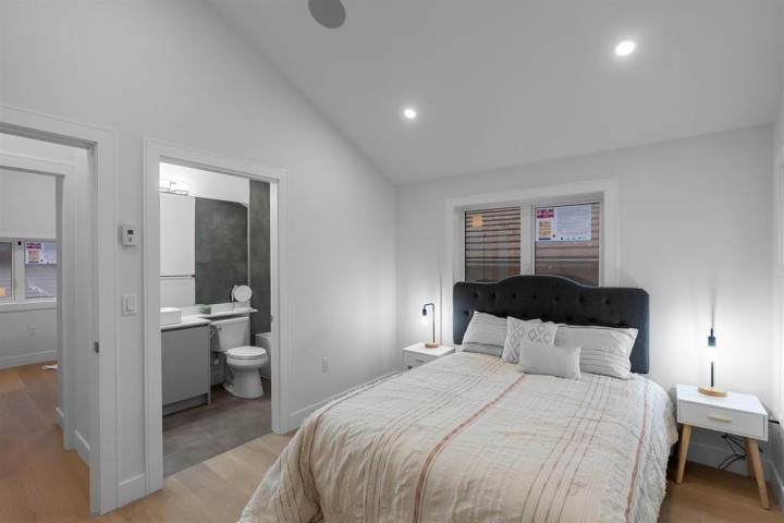 Photo 15 at 2881 E Georgia Street, Renfrew VE, Vancouver East